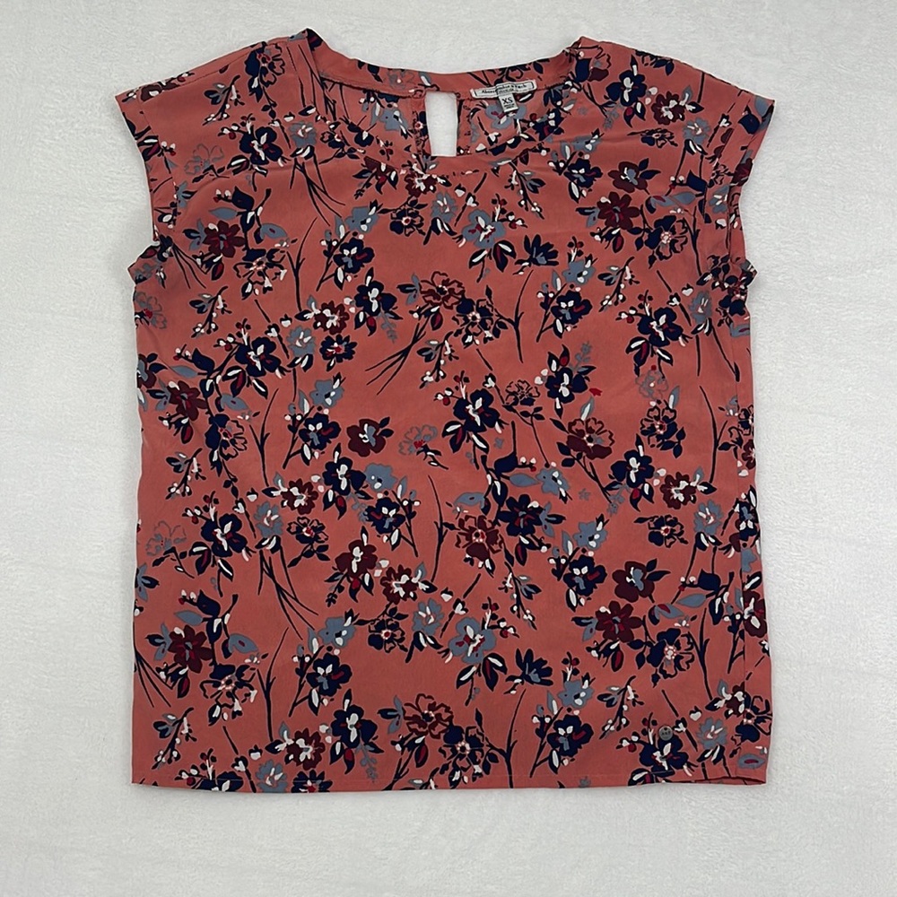Abercrombie & Fitch Floral Blouse sz‎ XS
